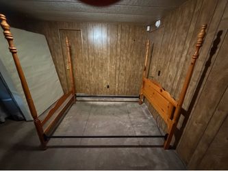 Bed  frame size full
