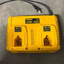 Dewalt Dual Battery Charger