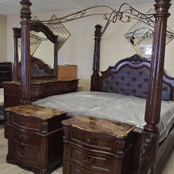 New Memory Foam King Size Mattress And Used Bedroom Set 🚚 Free Delivery 🚚 