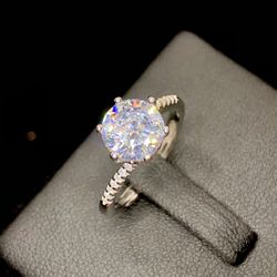 Beautiful Zircon Ring With Sterling Silver 