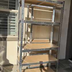 2 Free Shelves 