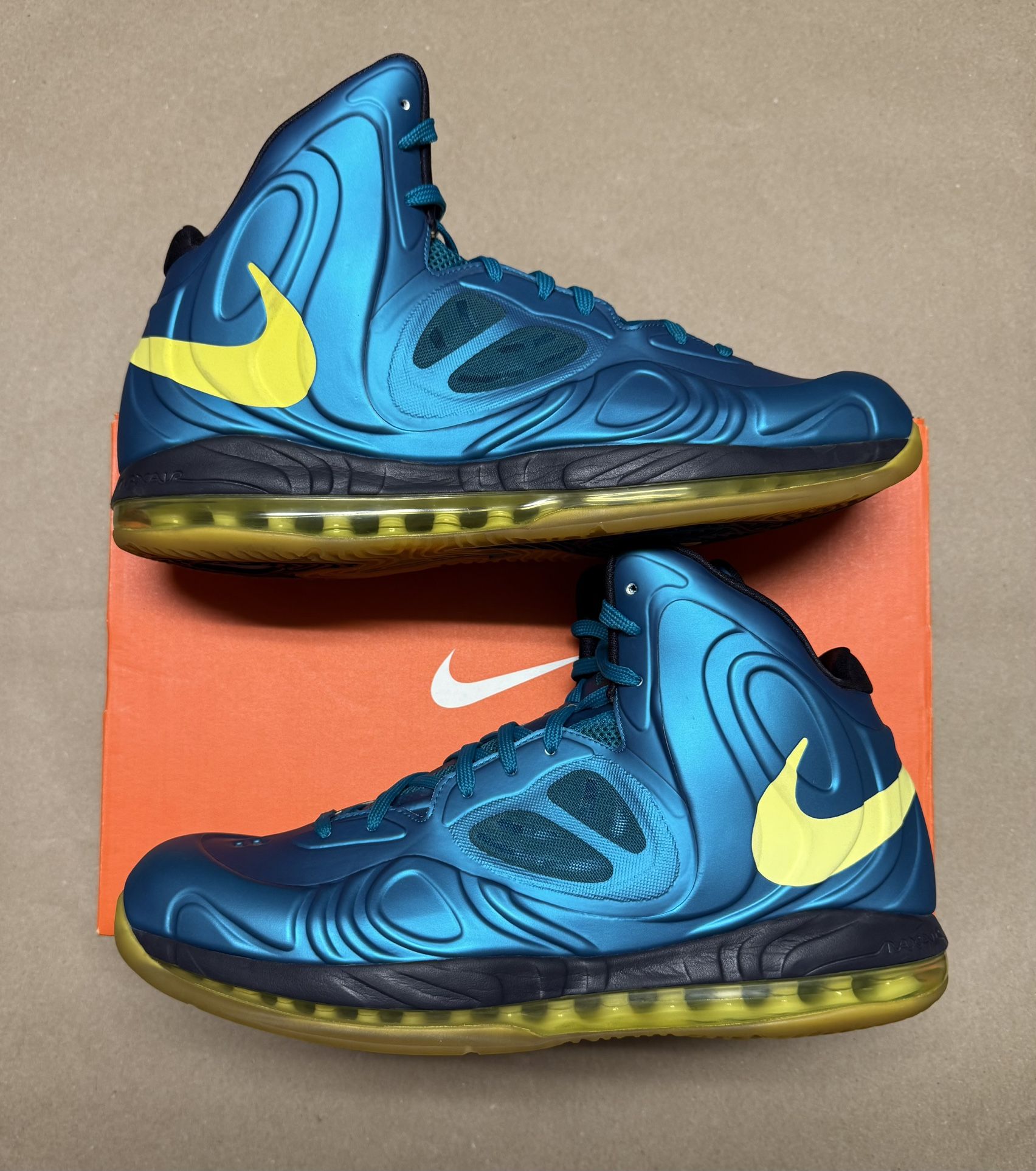 New In Box - Men’s basketball shoes, size 14. RARE Nike Air Max Hyperposite Men main image 4