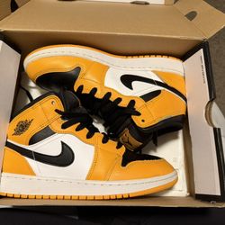 Yellow Jordan 1 Mids Gs