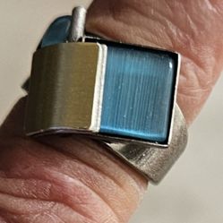 Christopher Poly Designer Ring Size 6 Silvertone/ Blue 
