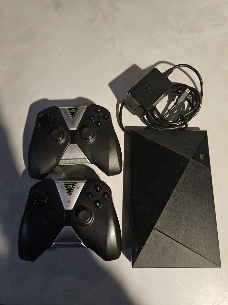 Nvidia Shield Console 16GB With Controllers