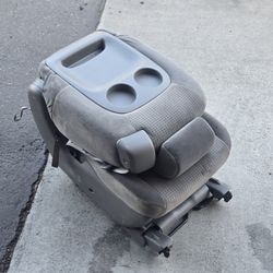 2004-2009 TOYOTA Sienna Rear 2nd Row Middle Jump Seat Cupholder Console Cloth 