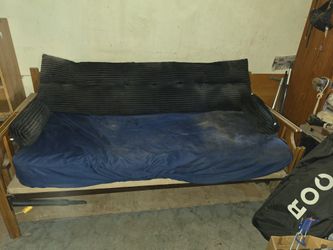 Lounge Couch / Day Bed