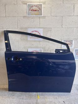 2023 2024 2025 Toyota Prius RH Front Passenger Side Door Shell Panel OEM Used