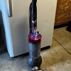 Dyson Ball Multi Floor vacuum