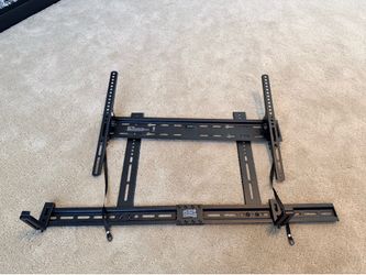 TV mount w/ soundbar