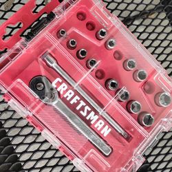 CRAFTSMAN VERSASTACK Metric and standard (SAE) Mechanics Tool Set with Hard Case