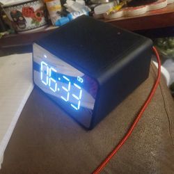 Clock Radio Wireless Phone Charger