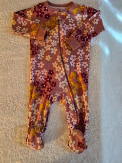 NEW! Baby Girl, Zip-Up Footed Sleeper, 6 mo, Members Mark