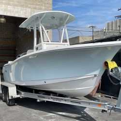 2021 Sea Hunt 22’ 219 Ultra Boat