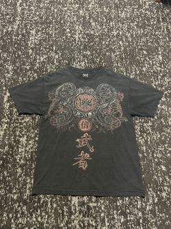 Red and Black dragon Tapout T Shirt Size Large