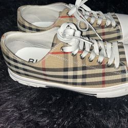 Burberry Converse