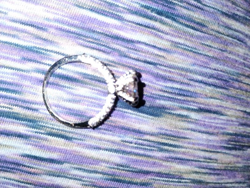 2.Ct Mossanite 1.5 Diamond