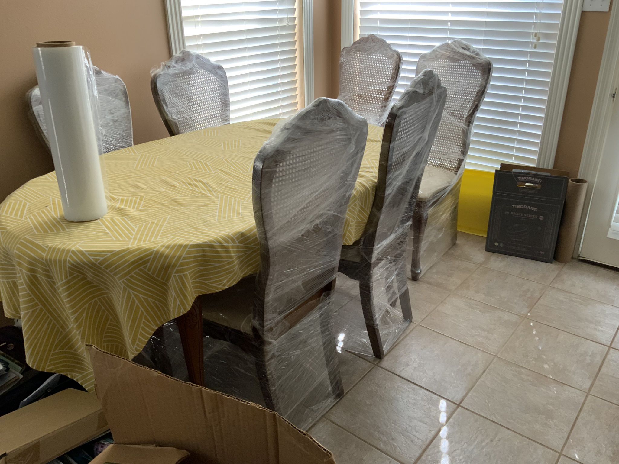 Beautiful large table with extension plus  6chairs.  Like New!!! 