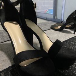 Tall Chunk Black Heel 