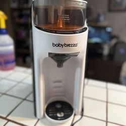 Baby Brezza Formula Dispenser 