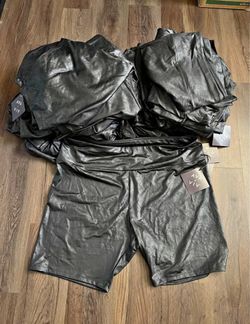 Ava & Viv Womens Plus Size 2X 20W/22W Faux Leather Liquid Shine Bike Shorts   I’m XL and fit me as well. Let me know if you NEED  2 x $14 Or EACH $1