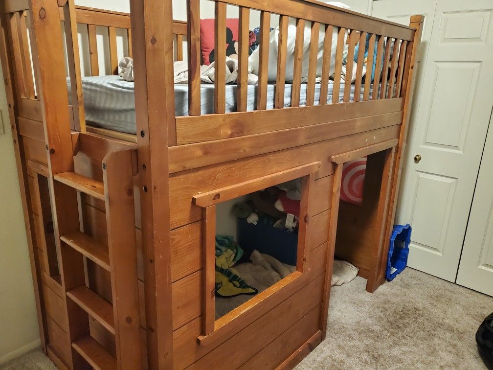 Kids play fort bed