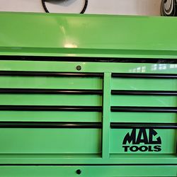 U.S. GENERAL 42 in. x 22 in. Top Chest, Series 3, Green like new