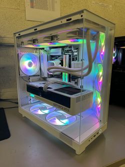 Ultimate All-White Gaming PC | RTX 5070 Ti + Ryzen 7 7800X3D | 48GB DDR5 | 2TB