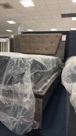 Full Bed - Open Box