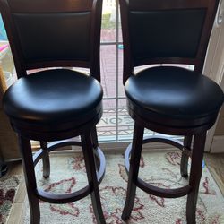 2 Chairs Toll Bar