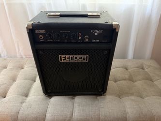 Fender Rumble 15 Bass Amplifier- power chord included*