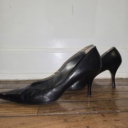 Black Leather Pointed-Toe Heels – Size 39 (Sheleen Italy)