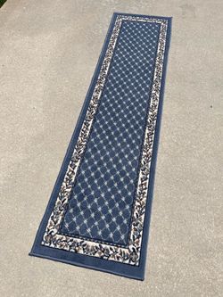 Vintage Style Runner Rug (1’9”x7’2”)