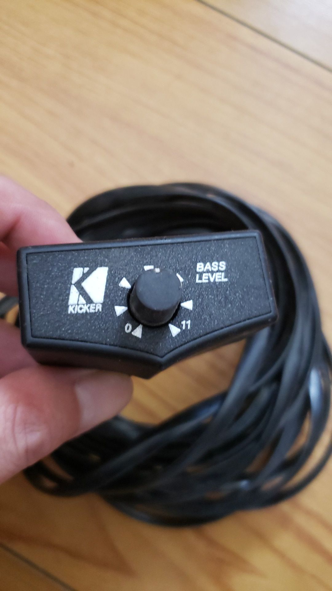 Kicker Bass Level Controller