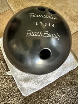Brunswick “Black Beauty” Bowling Ball