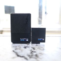 GoPro Dual Battery Charger for HERO 5, 6, or 7