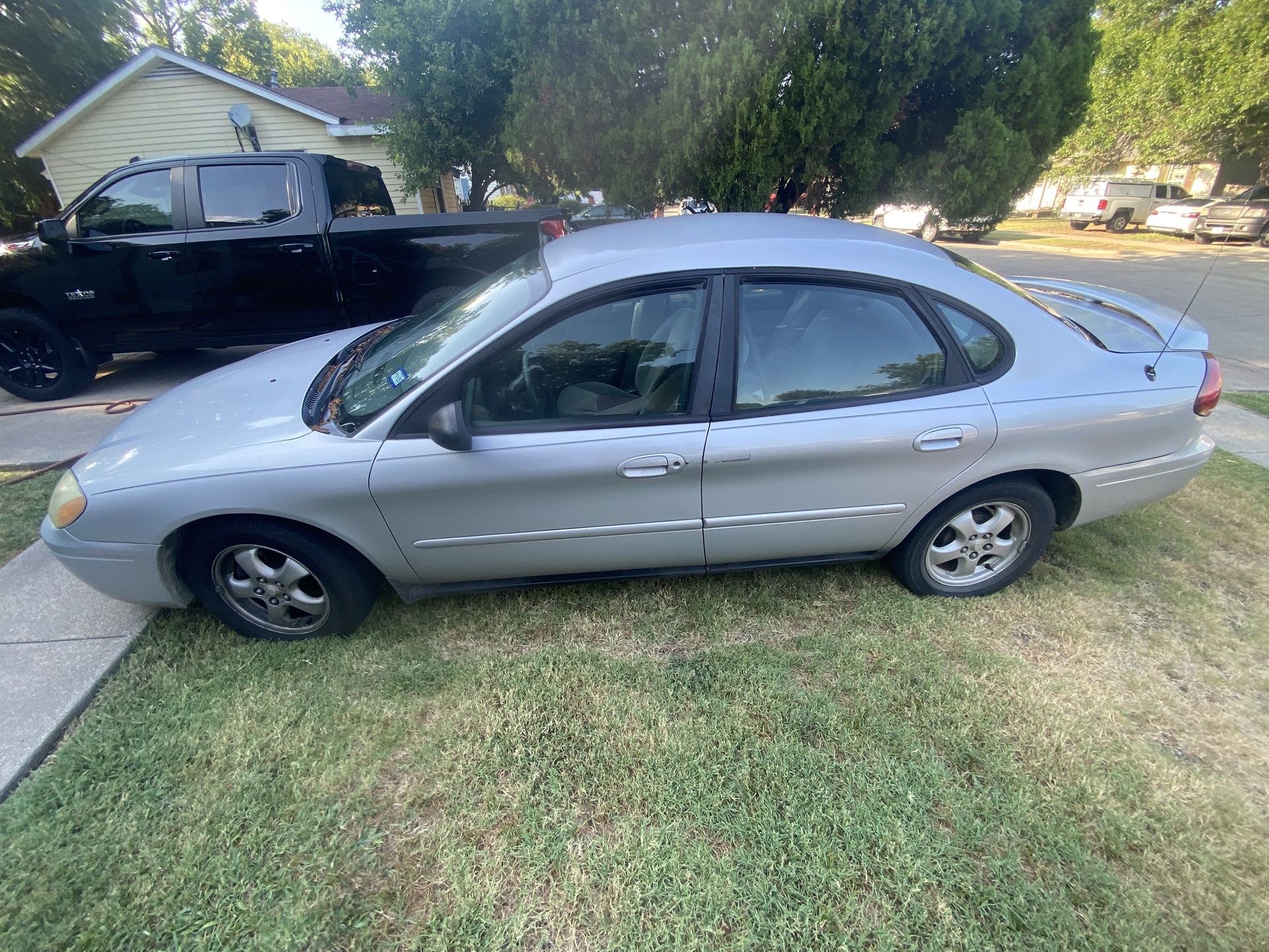 2006 Ford Taurus
