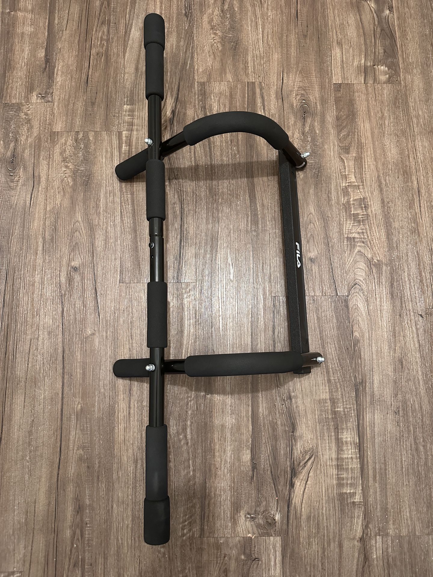 FILA Pull Up Bar 
