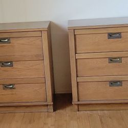2 DRESSERS . FOR FREE. 