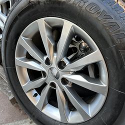 4- UNIROYAL TIGER PAW RADIAL