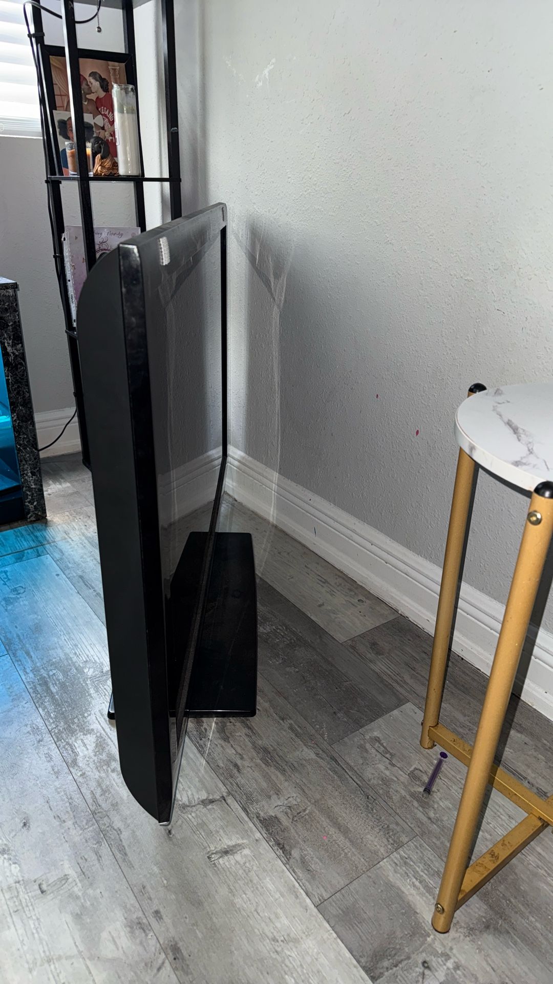 Great tv For your Roku Or Fire Stick