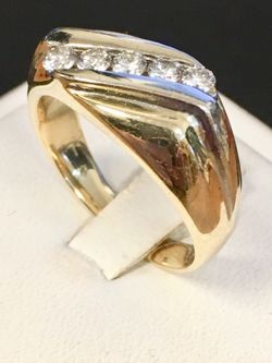 Diamond man’s wedding ring
