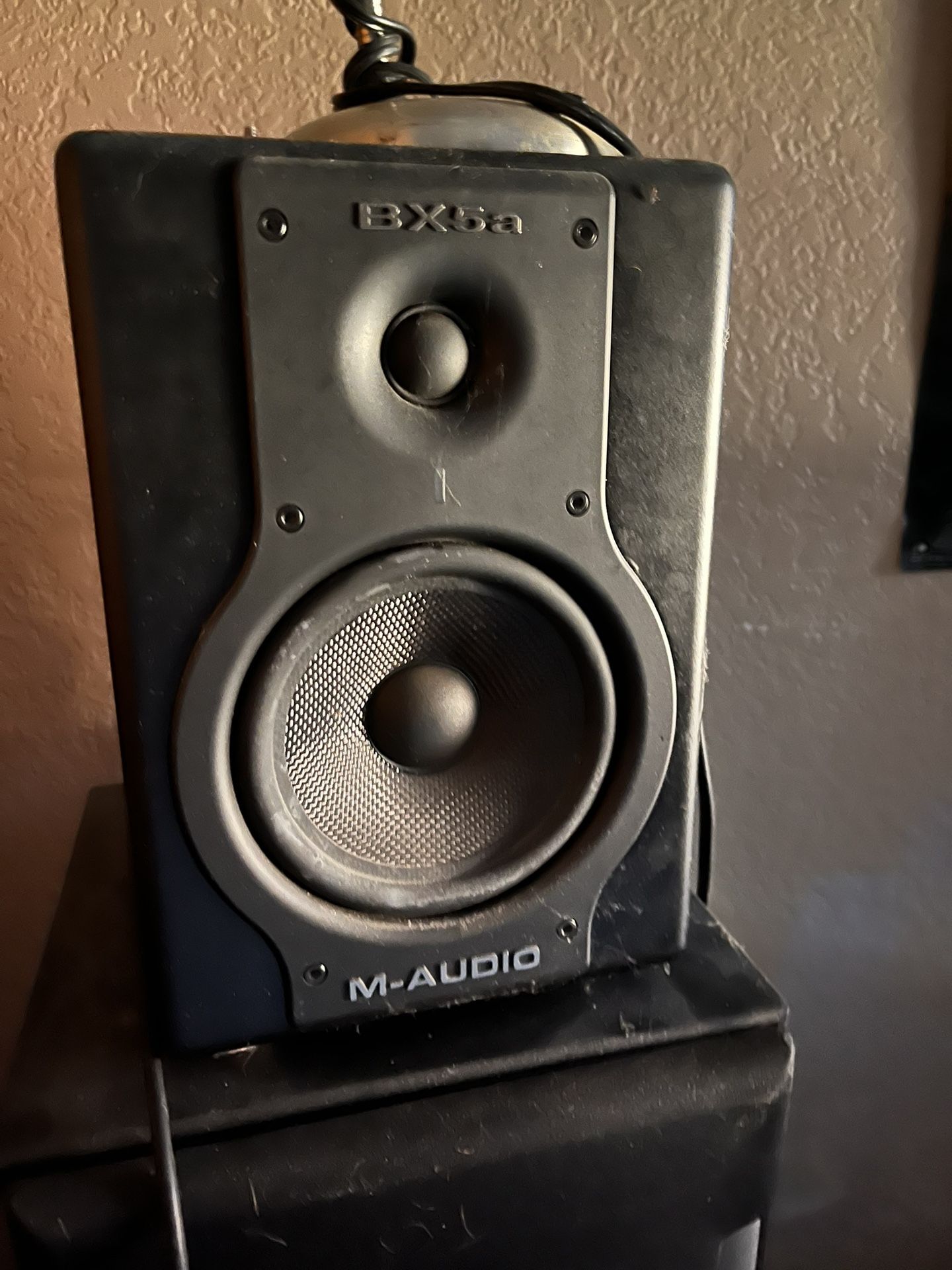 M-Audio bx5a Studio Monitor Single(ask About Pair)