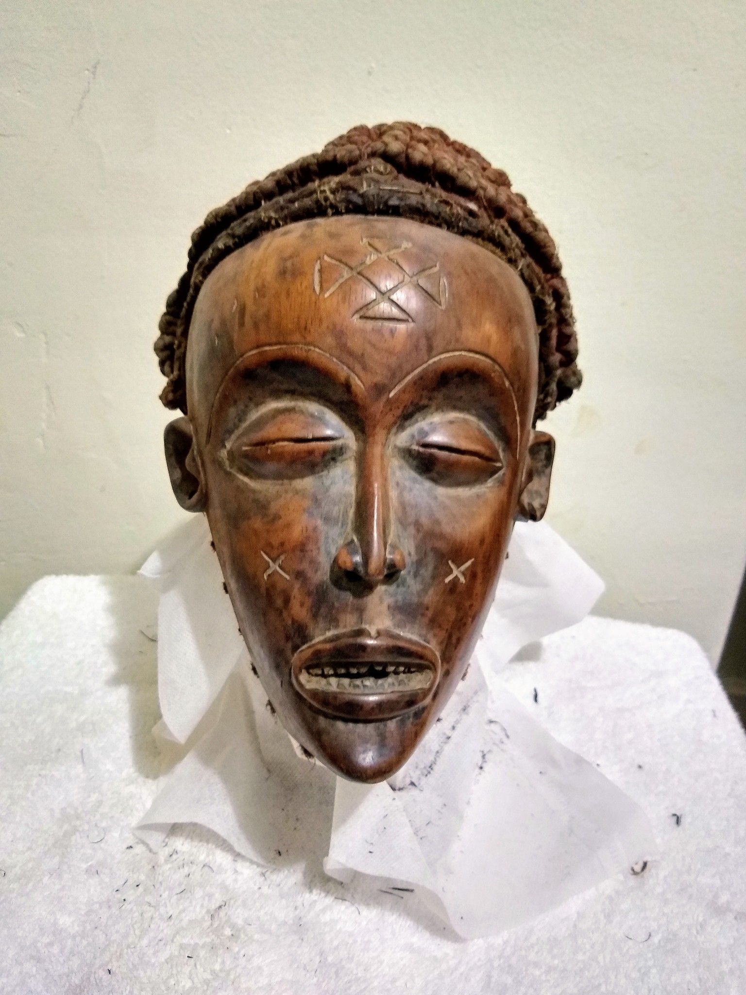 Mask Tchokowe from Angola