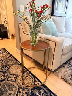 Cute Modern Brass & Wood Accent Table