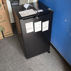 Mini Fridge $50