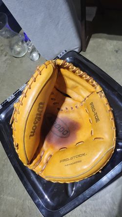 Baseball glove