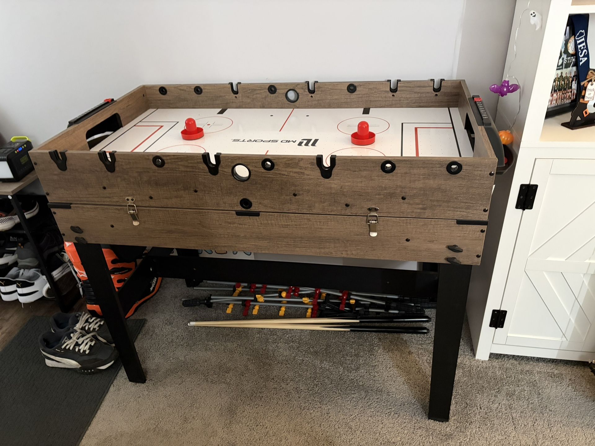 3 In 1 Multi Game Pool Table , Hockey & Foosball