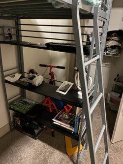 Bunk bed