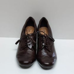 NEW Clarks Artisan Chunky Heels Lace-up Oxford. Shoes Womens Size 8.5